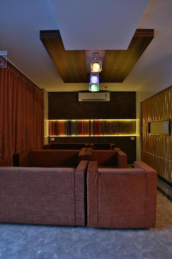 Continento The Classic Hotel Tirur ภายนอก รูปภาพ